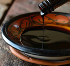 Giusti Balsamico – high-quality Italian balsamic vinegar in elegant bottles. Certified organic collection. 